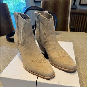 Dolce Vita Silma Bootie in Dune Suede